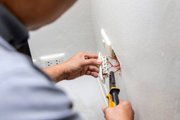 Best Circuit Breaker Repair  in Canastota, NY
